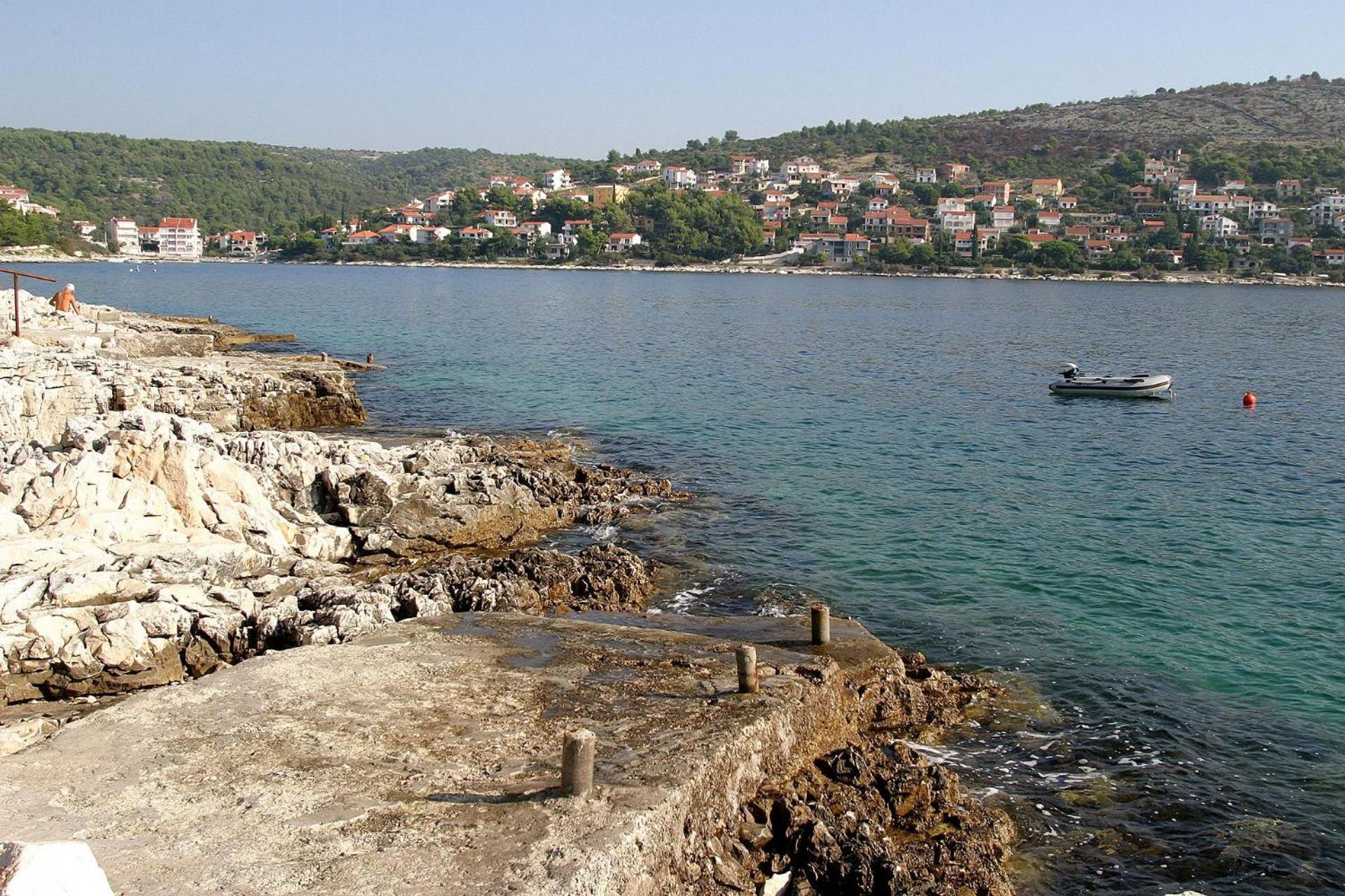 Apartments Mirja - 100M From The Beach & Parking Trogir Exterior foto